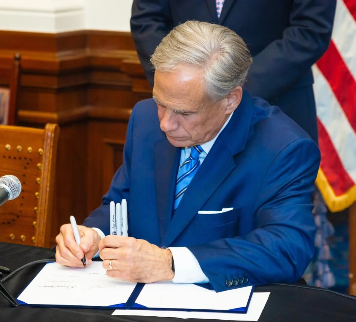 Governor Abbott Directs Texas DPS to Apprehend Absent House Democrats in Legislative Standoff