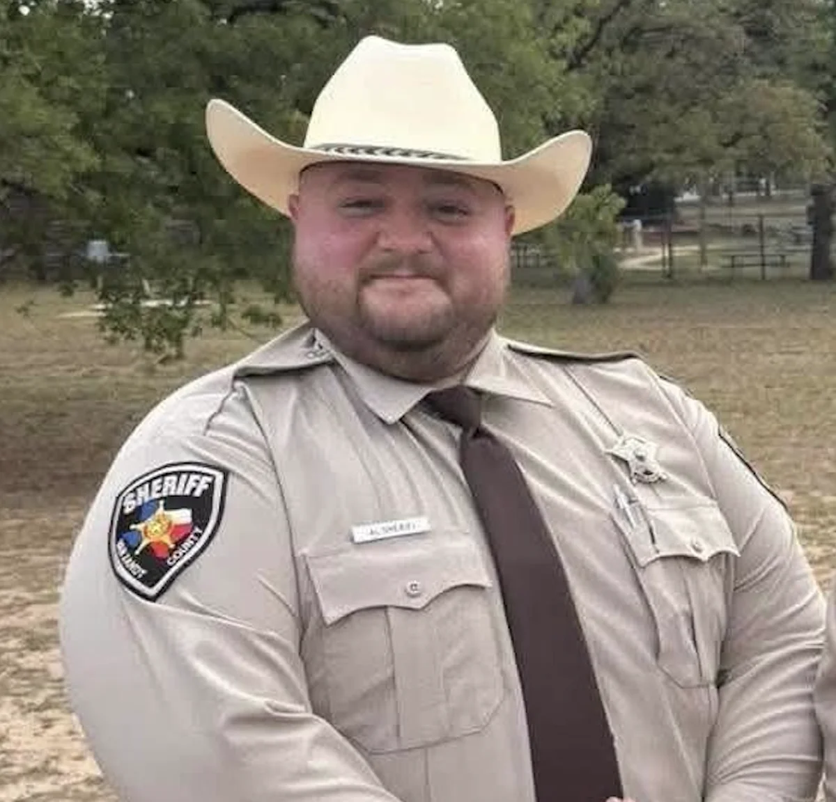 Tragedy in Van Zandt County: Deputy Killed, Officer Injured During Warrant Service