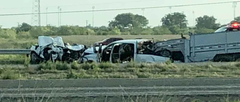 Kaufman PD investigating fatal crash on U.S. Highway 175 involving 5 vehicles