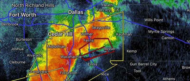 Tornado Warning issued for portions of southwestern Kaufman County, northeastern Ellis County