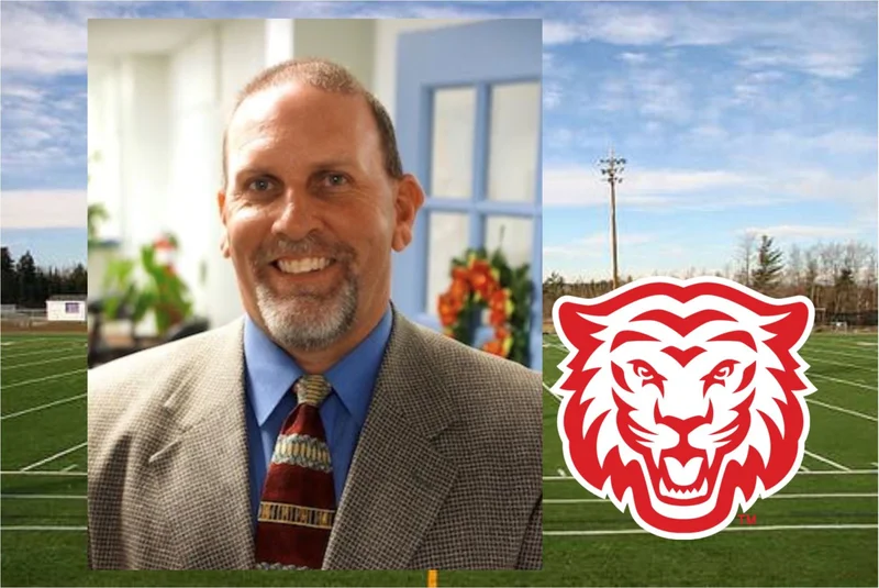 Terrell High School head football coach leaving