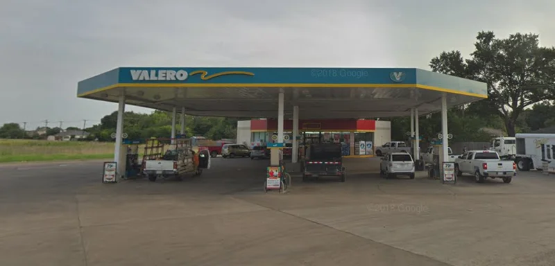 Forney Police Department investigating skimming devices discovered at gas station