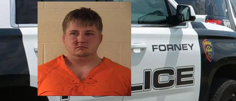 Police: Restaurant patrons secure child from father who appeared intoxicated and attempted to drive, displayed two firearms