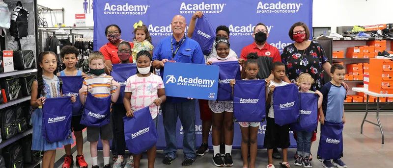Academy Sports + Outdoors partners with Terrell ISD to give 15 students back-to-school shopping sprees