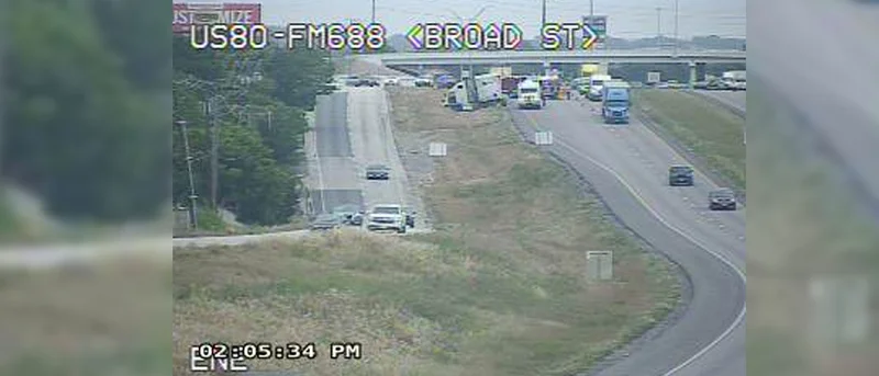 One lane closed westbound U.S. Highway 80 in Forney due to crash involving jackknifed 18-wheeler