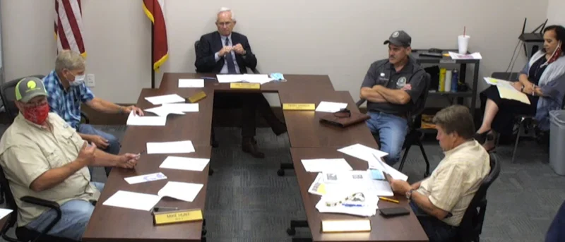 Kaufman County Commissioners' Court unanimously passes order requiring commercial entities develop Health and Safety Policy, require masks where social distancing not feasible