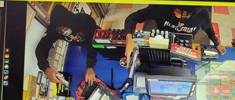 Two men hold clerk at gunpoint in Kemp CEFCO aggravated robbery