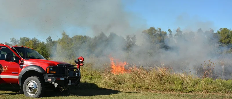 Area departments fighting fast-moving grass fire north of Forney