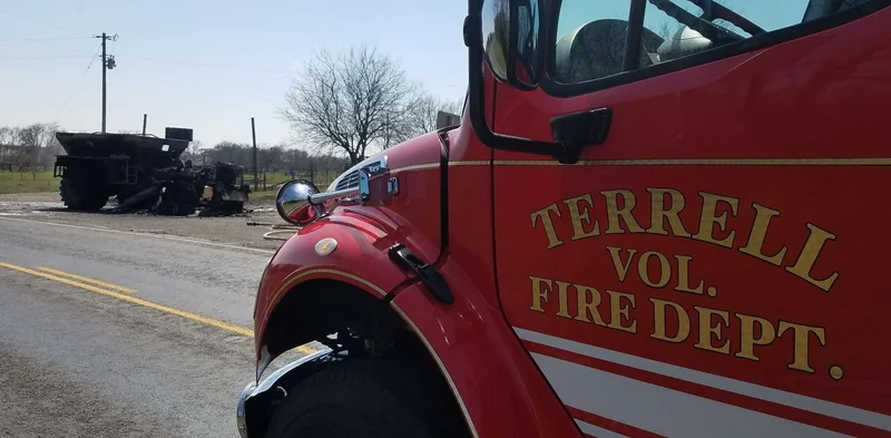 FM 429 closed near Terrell due to fertilizer truck fire, HAZMAT cleanup
