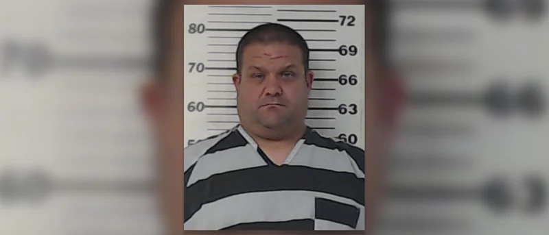 Henderson County jailer arrested, charged with allegedly violating inmate's civil rights