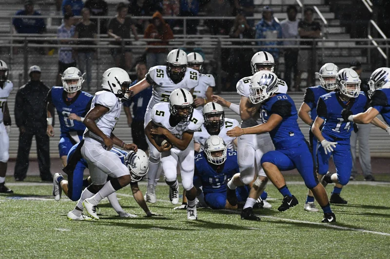 Lindale clinches 31-27 victory over Forney in non-district matchup