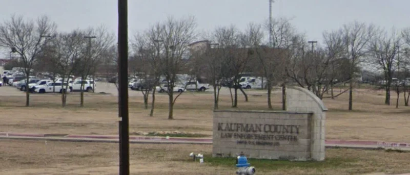 Texas Rangers investigating inmate's apparent suicide in holding cell at the Kaufman County Jail