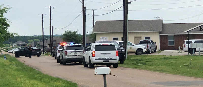 Man who allegedly shot Kemp police officer in custody following hours-long standoff